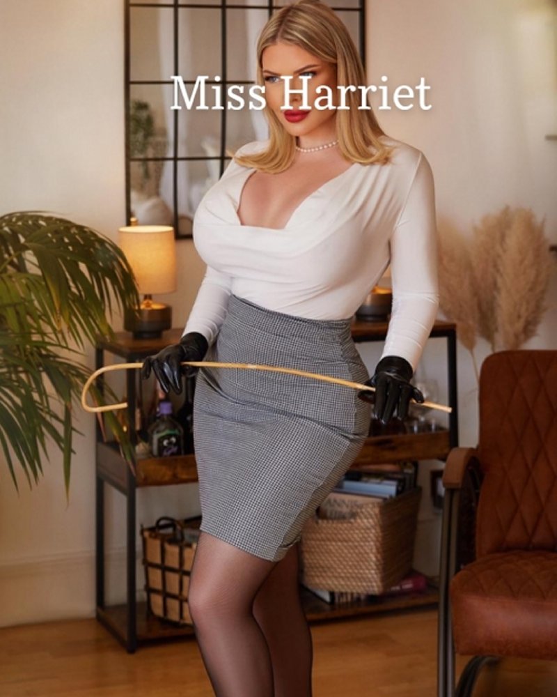 A Photo of Mistress Harriet a London Mistress and Dominatrix